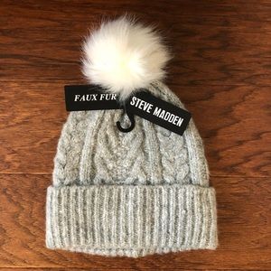 BNWT Steve Madden faux fur beanie hat
